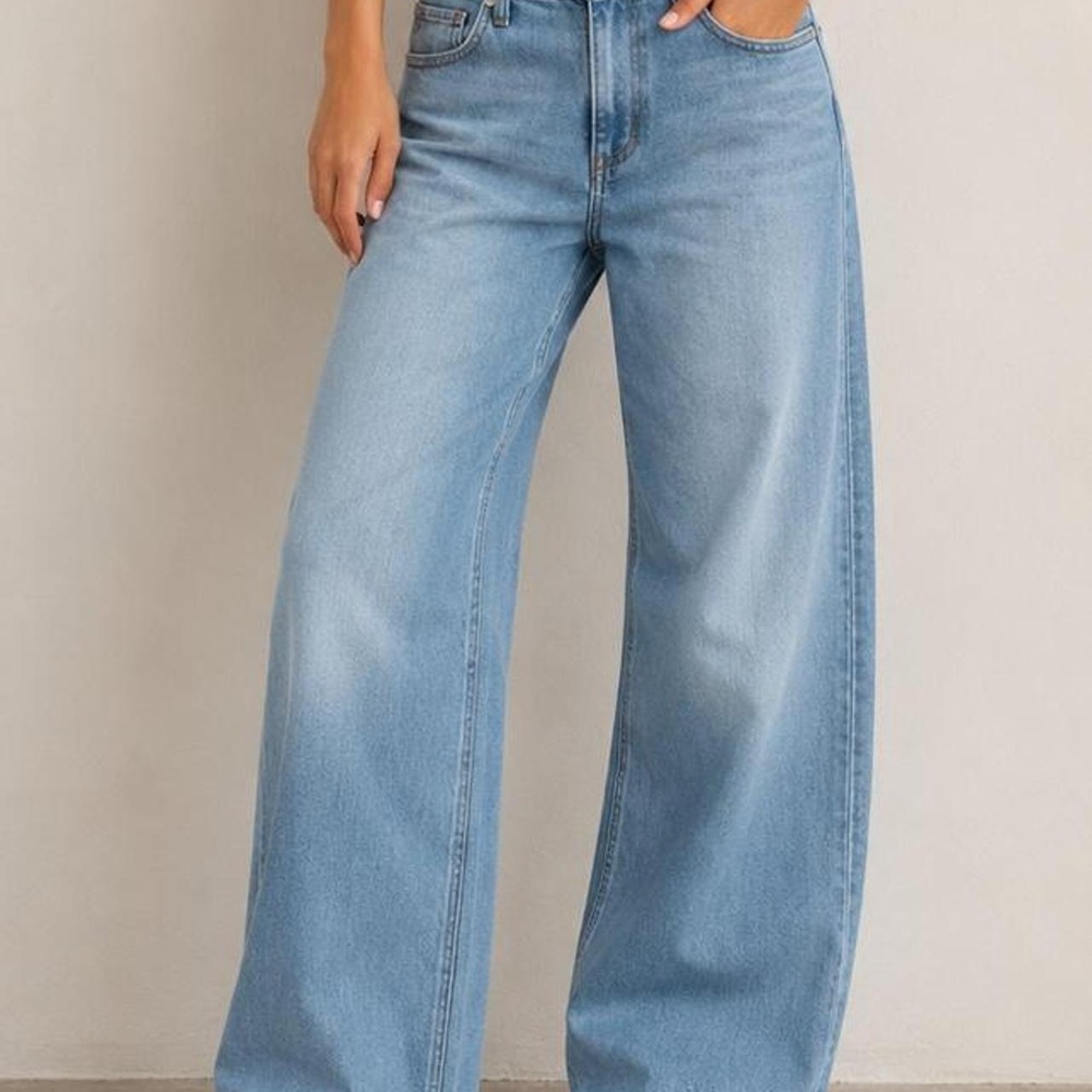 Universal Thread high-rise wide leg jeans
